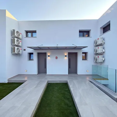 Palmera Pachis Private Pool Villa *